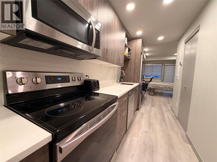 Property Photo: 345 Dougall Road North Ph14 BC V1X 3K8