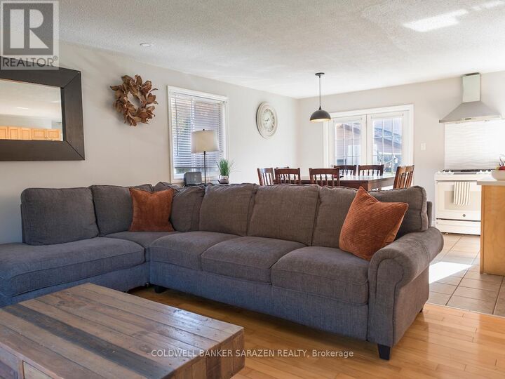 Property Photo:  875 Usborne Street  ON K0A 1G0 