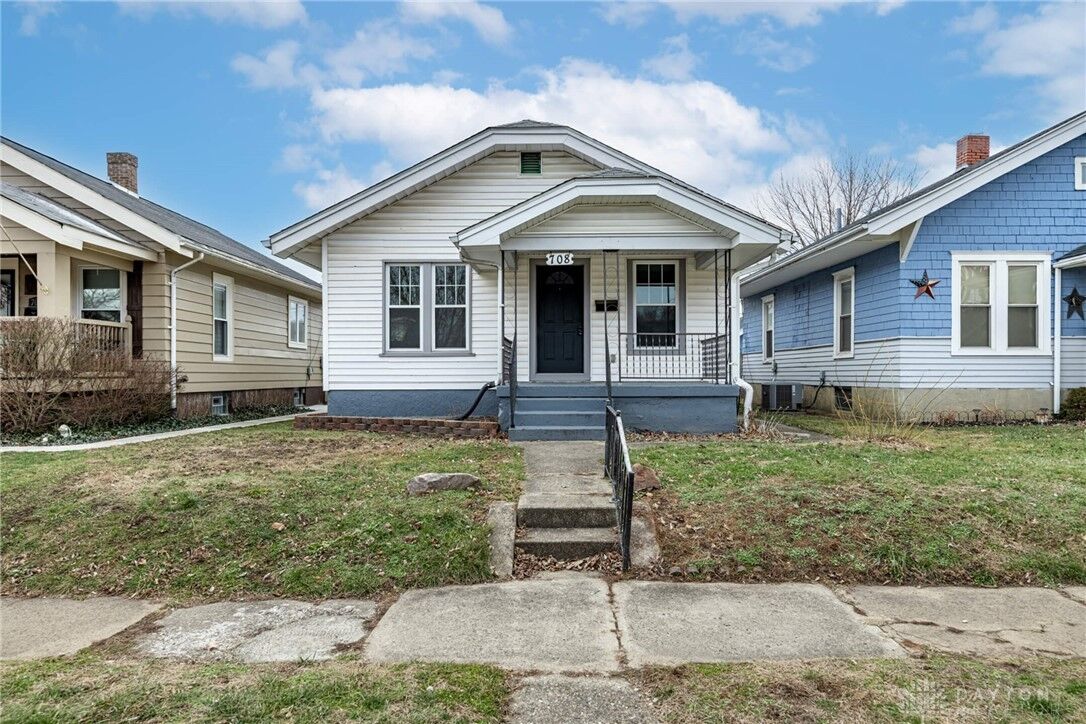 Property Photo: 708 Auburn Street OH 45042