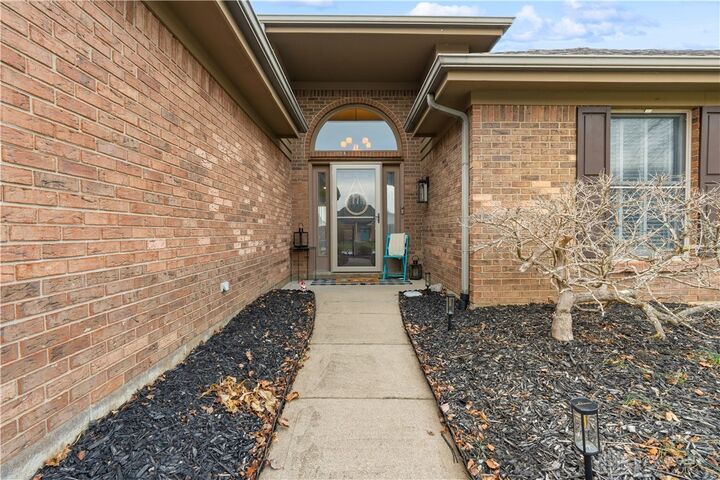 Property Photo:  6830 Sun Ridge Drive  OH 45068 