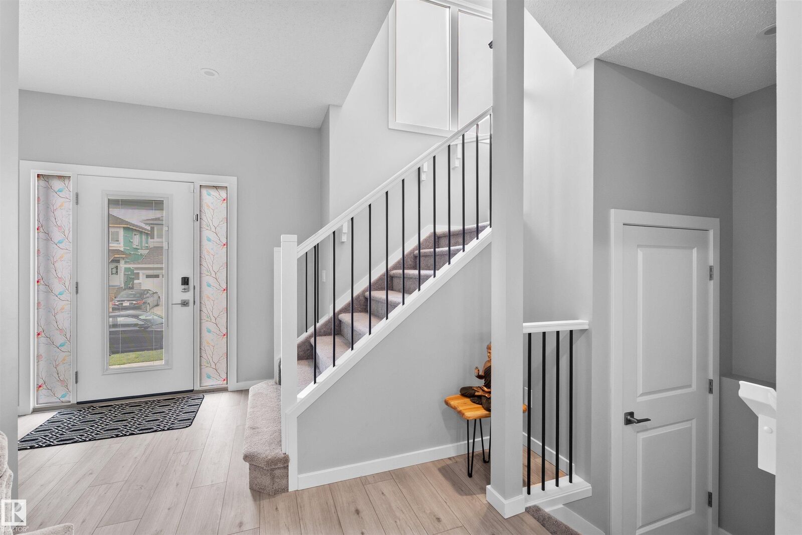 Property Photo:  331 32 Avenue NW  AB T6T 2T1 