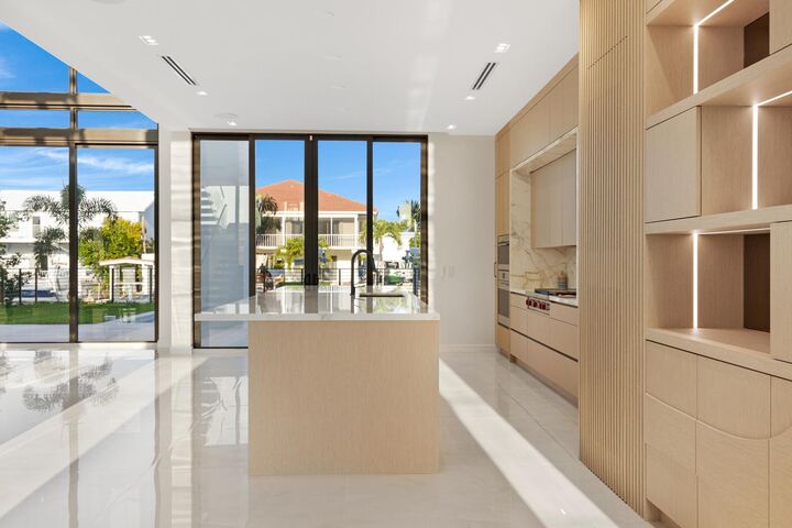 Property Photo:  181 Nautilus Drive  FL 33036 