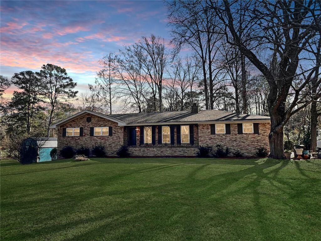 Property Photo:  6428 Melrose Drive  GA 30134 