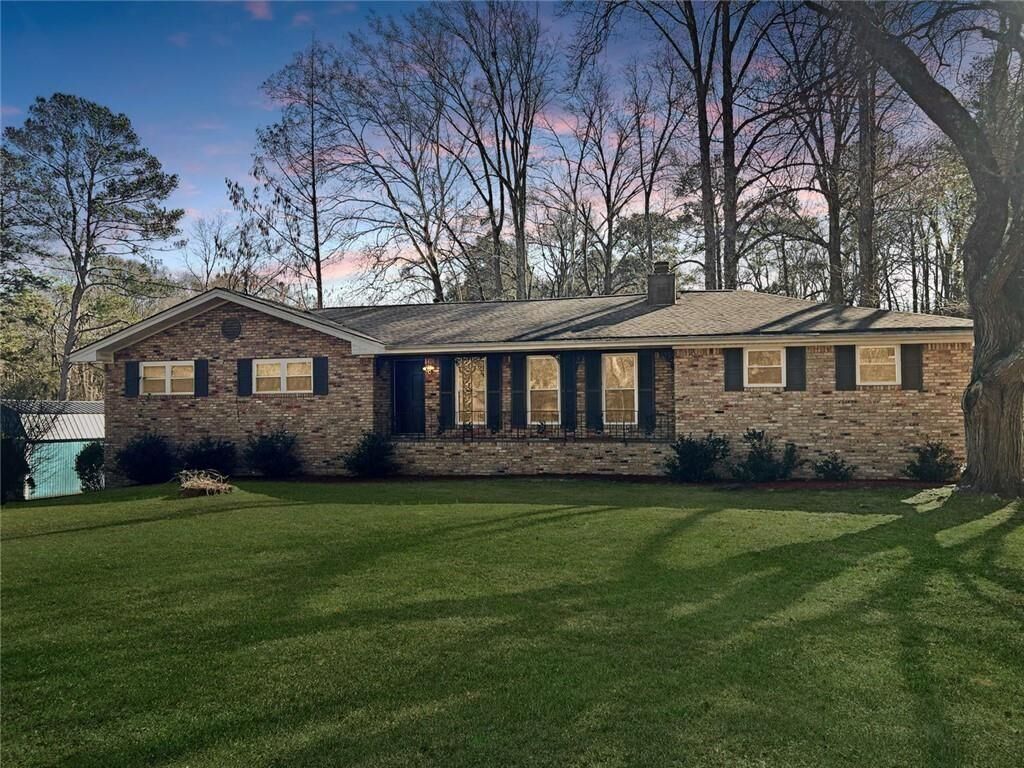 Property Photo:  6428 Melrose Drive  GA 30134 