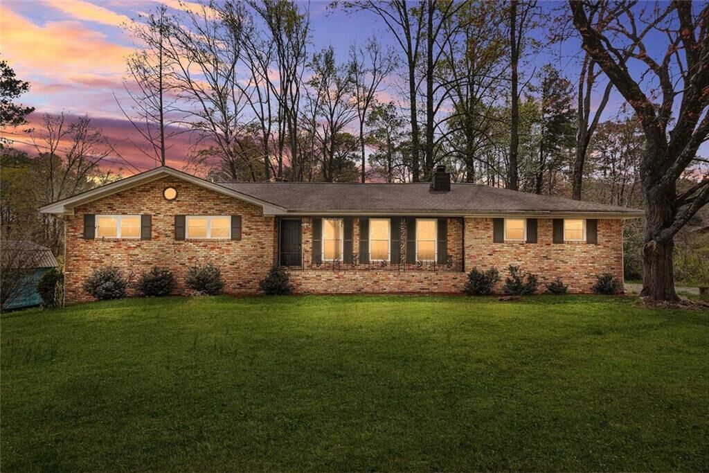 Property Photo:  6428 Melrose Drive  GA 30134 