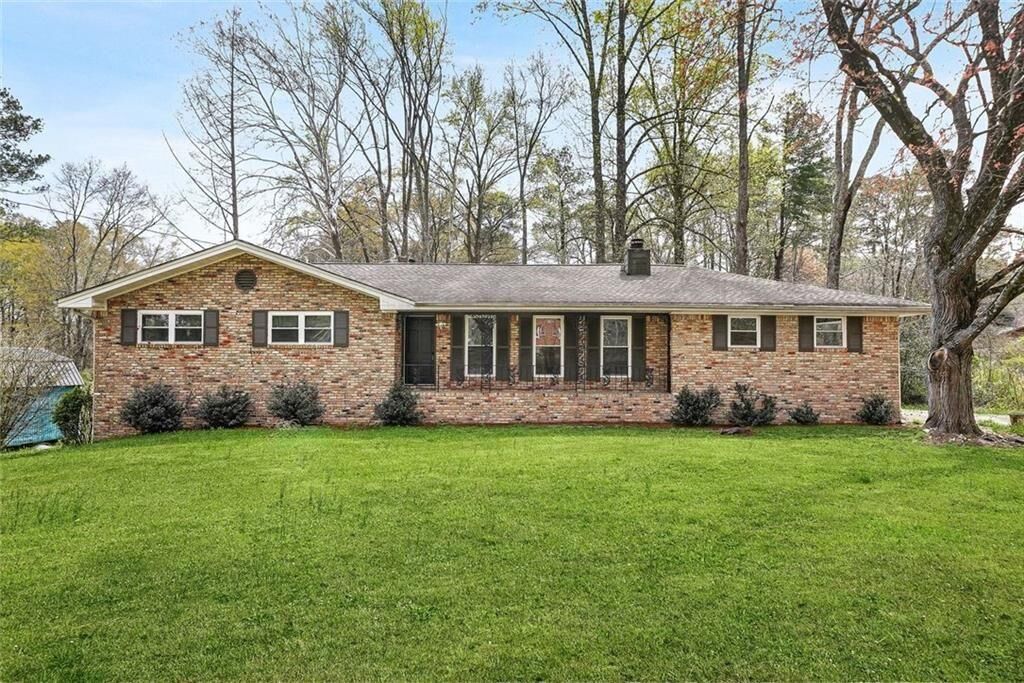 Property Photo:  6428 Melrose Drive  GA 30134 