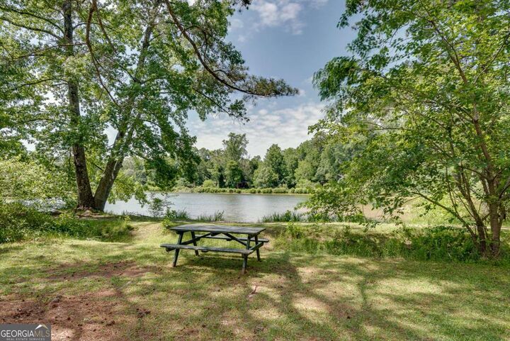 Property Photo:  4621 Lakeshore Drive  GA 30072 