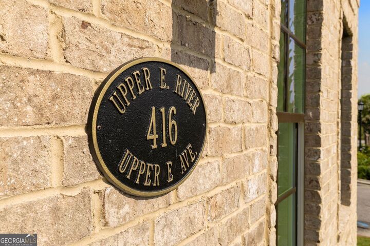 Property Photo:  416 Upper East Avenue  GA 31401 