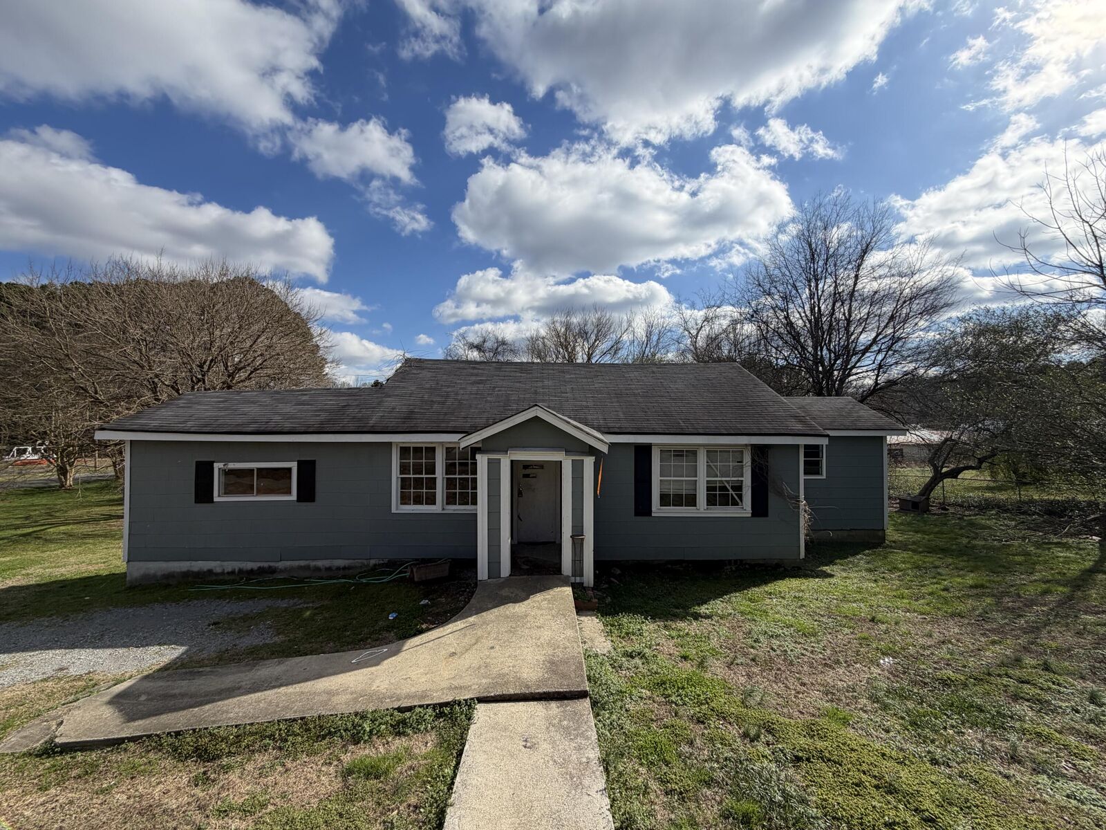 Property Photo:  211 Thurman Street  GA 30728 