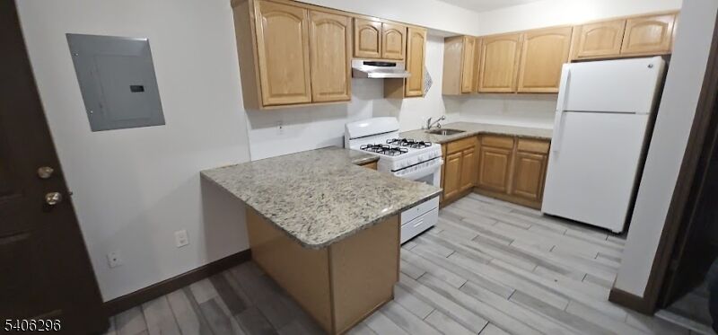 Property Photo:  52 Irvine Turner Blvd 4  NJ 07103 