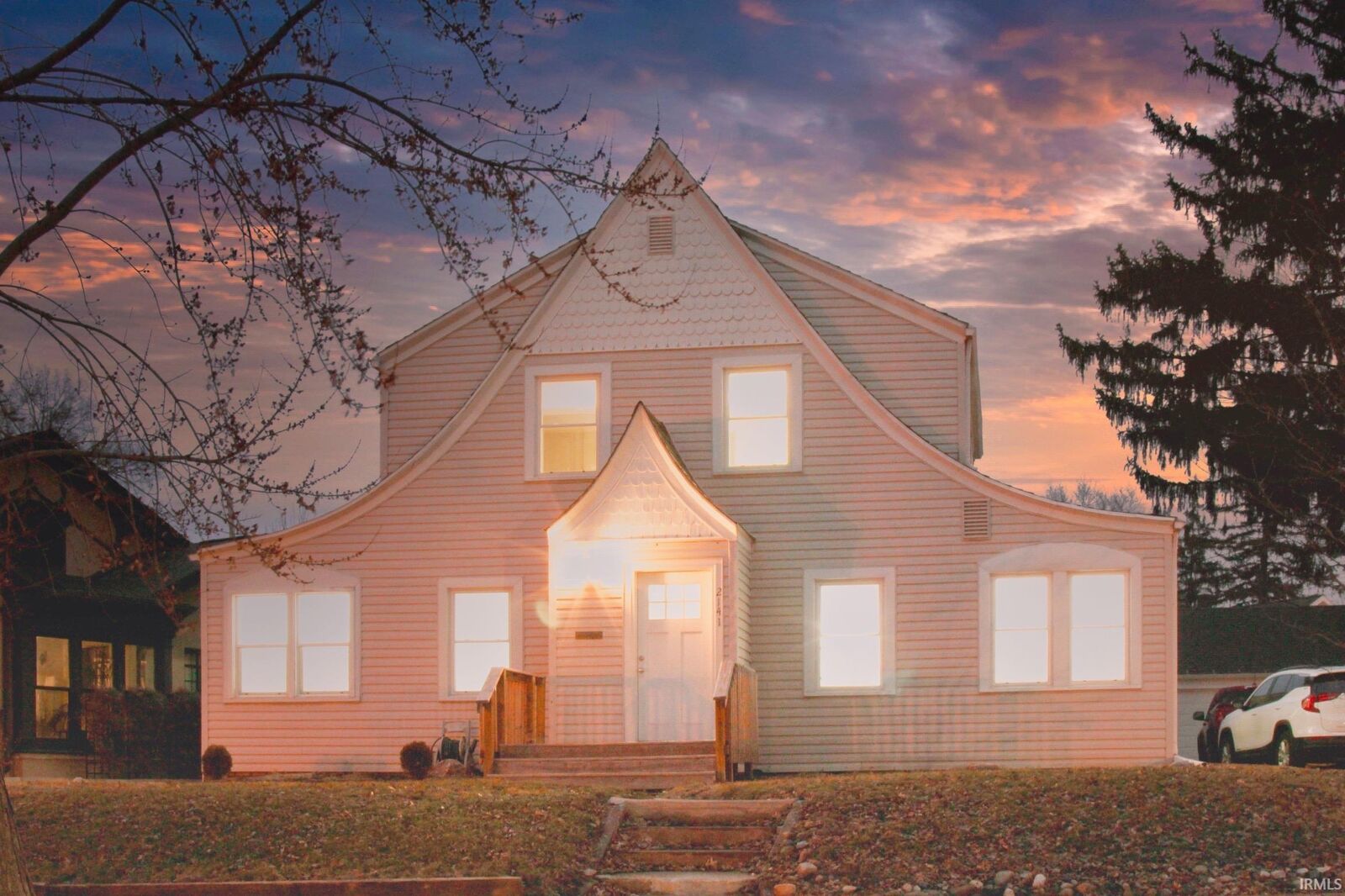 Property Photo:  2141 Dodge Avenue  IN 46805-3755 