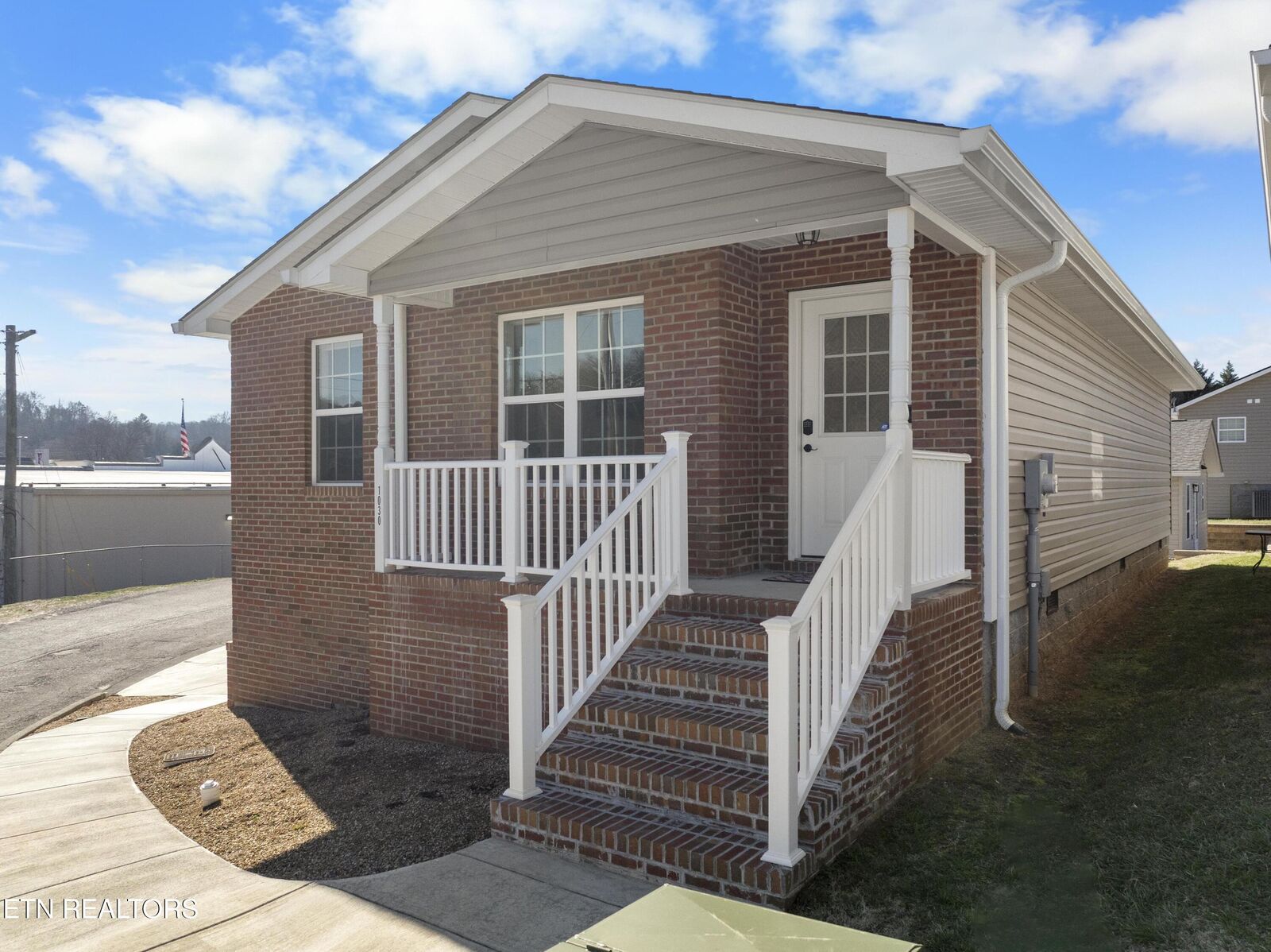 Property Photo: 1030 Park Blvd Circle TN 37857