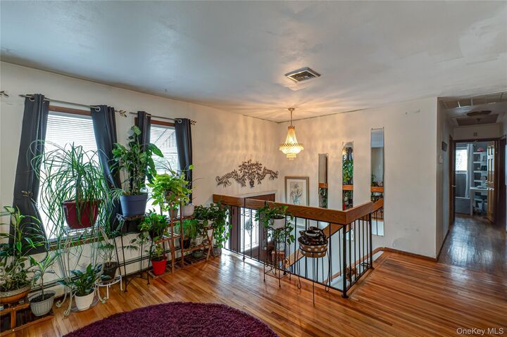 Property Photo:  187 Nolin Street  NY 11717 