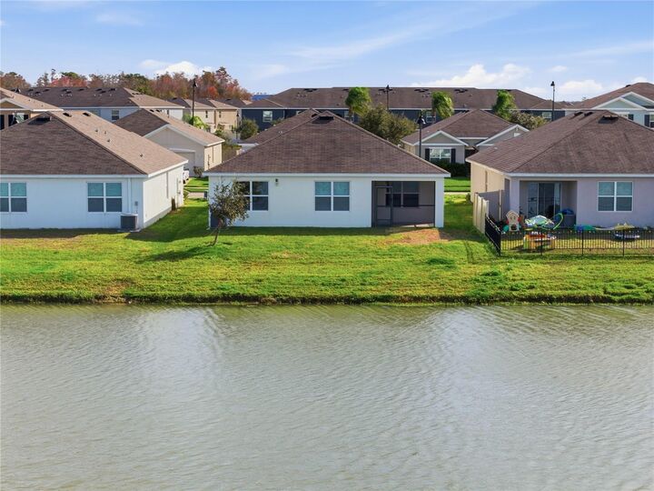 Property Photo:  2735 Garden Plum Place  FL 33556 