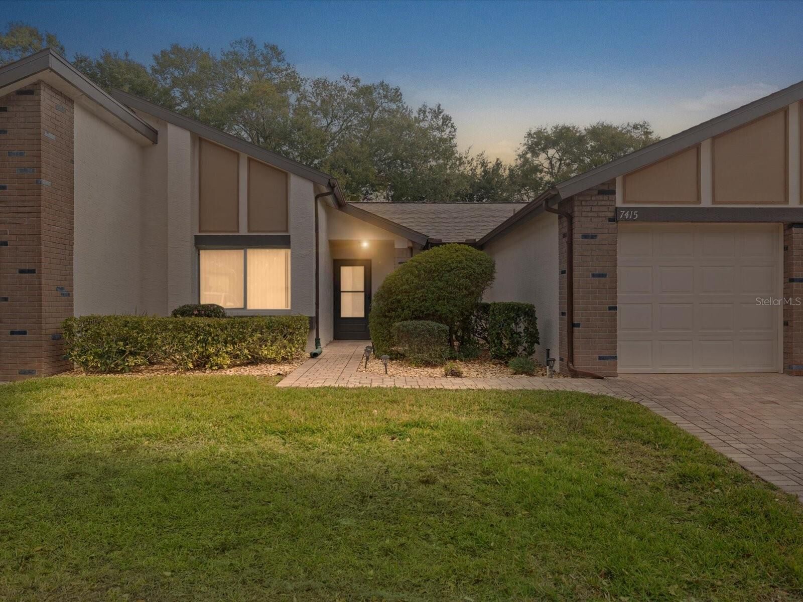 Property Photo:  7415 Heather Walk Drive  FL 34613 