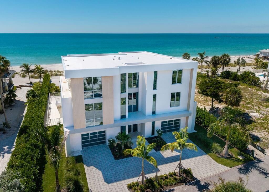 Property Photo: 6489 Gulfside Road FL 34228