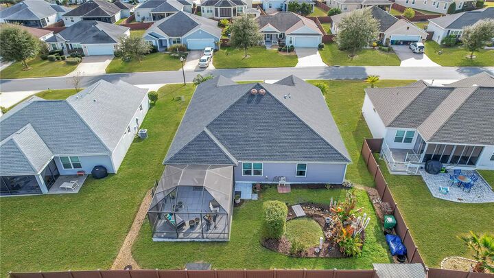 Property Photo: 3323 Rohan Road FL 34484