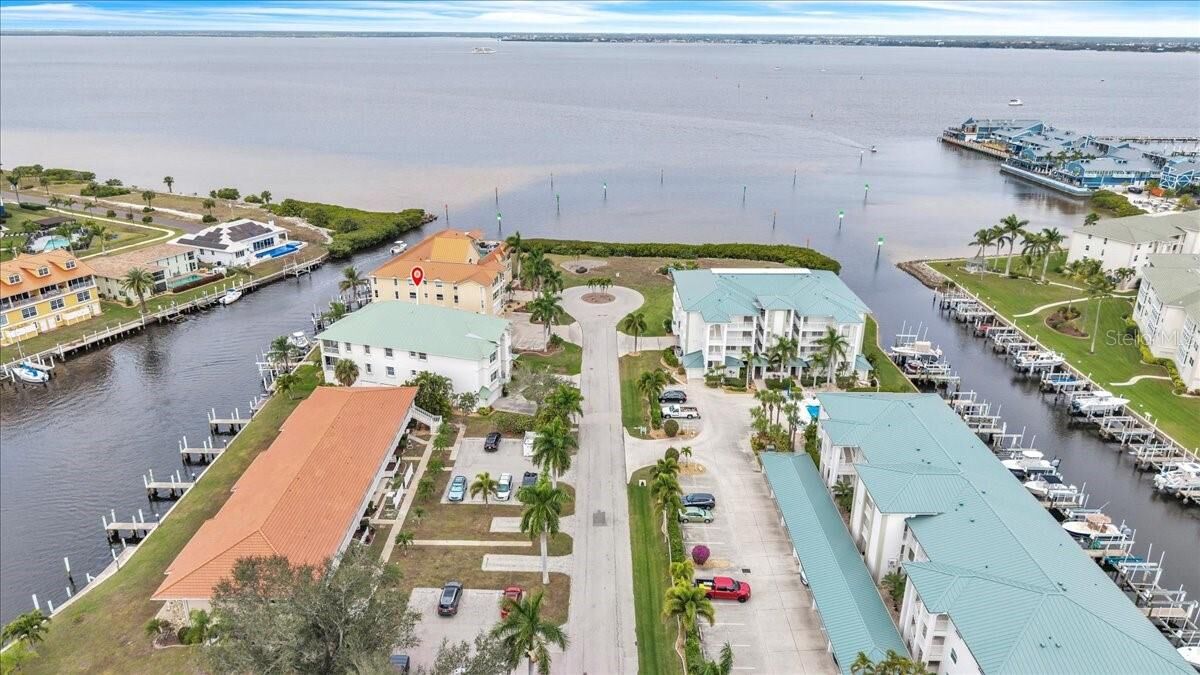 Property Photo:  129 Breakers Court 121  FL 33950 