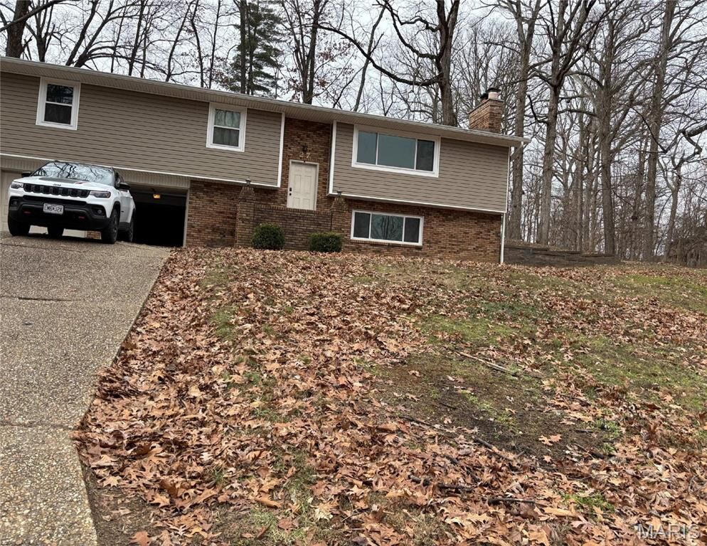 Property Photo: 27 S Pindwood Lane MO 63703