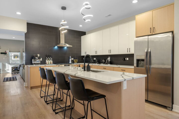 Property Photo:  1822 N 36th Avenue  IL 60165 