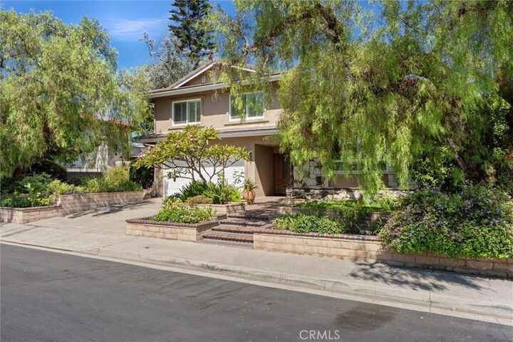 Property Photo:  6301 E Bixby Hill  CA 90815 