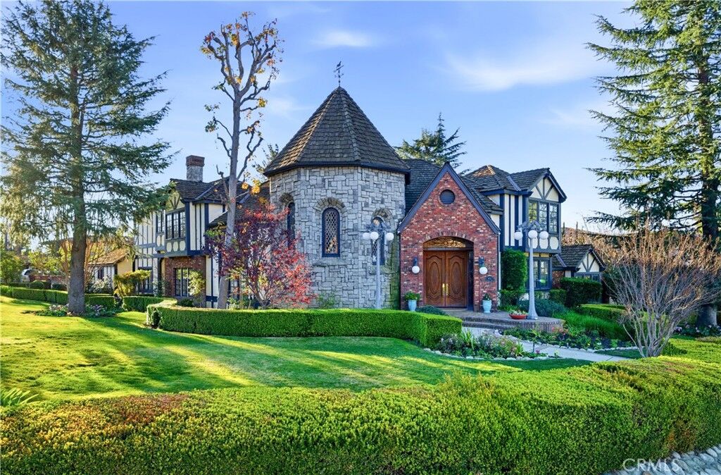 Property Photo: 852 Peninsula Avenue CA 91711