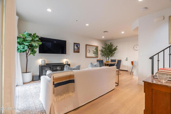 Property Photo:  1176 Vista Canyon Lane 21  CA 91320 