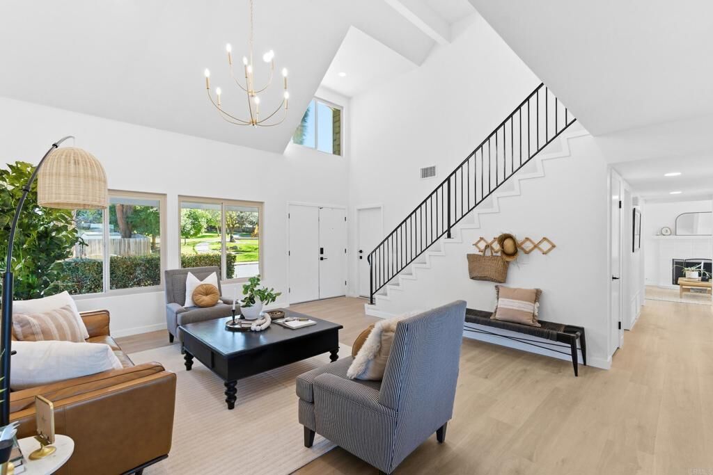 Property Photo: 418 Via Los Arcos CA 92069