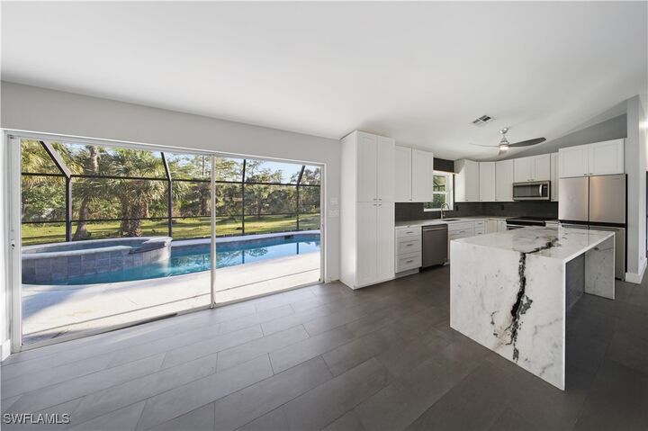 Property Photo:  390 35th Avenue NE  FL 34120 