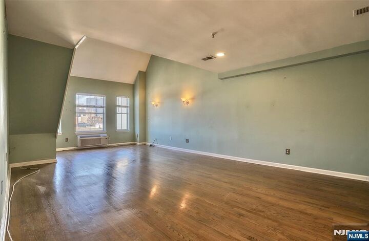 Property Photo:  54 Polk P3  NJ 07105 