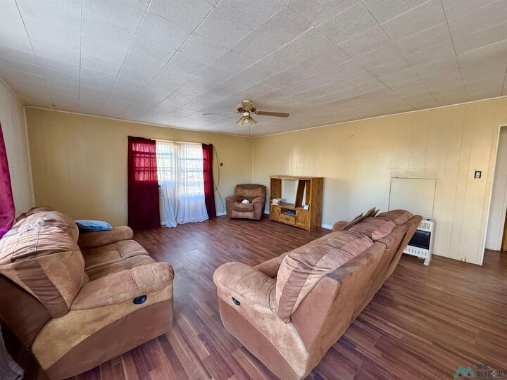 Property Photo: 213 S La Huerta Circle NM 88220