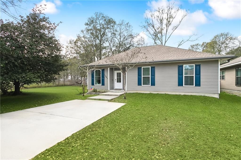 Property Photo:  1951 Beth Drive  LA 70458 