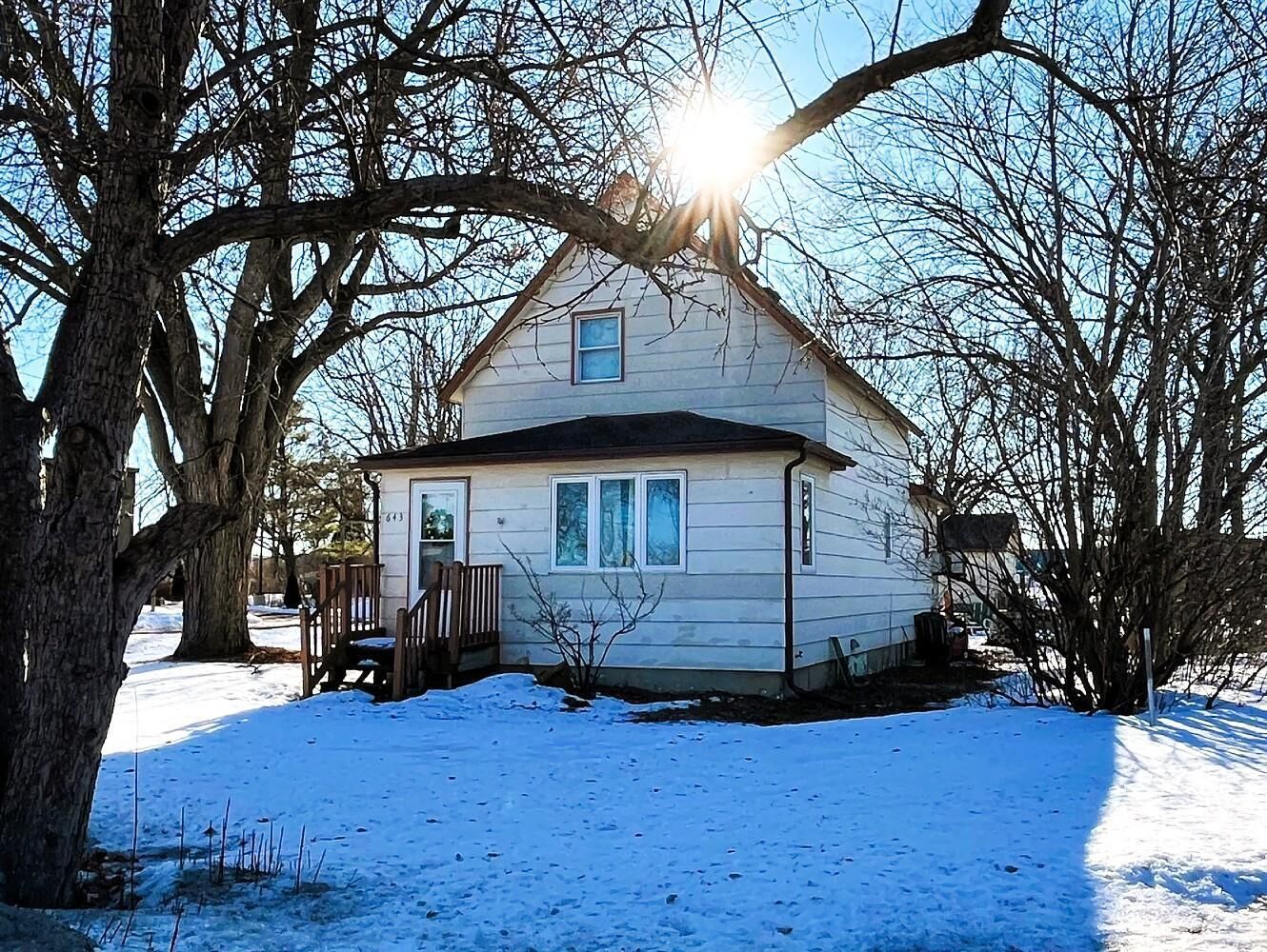 Property Photo:  643 1st Avenue E  MN 55008 