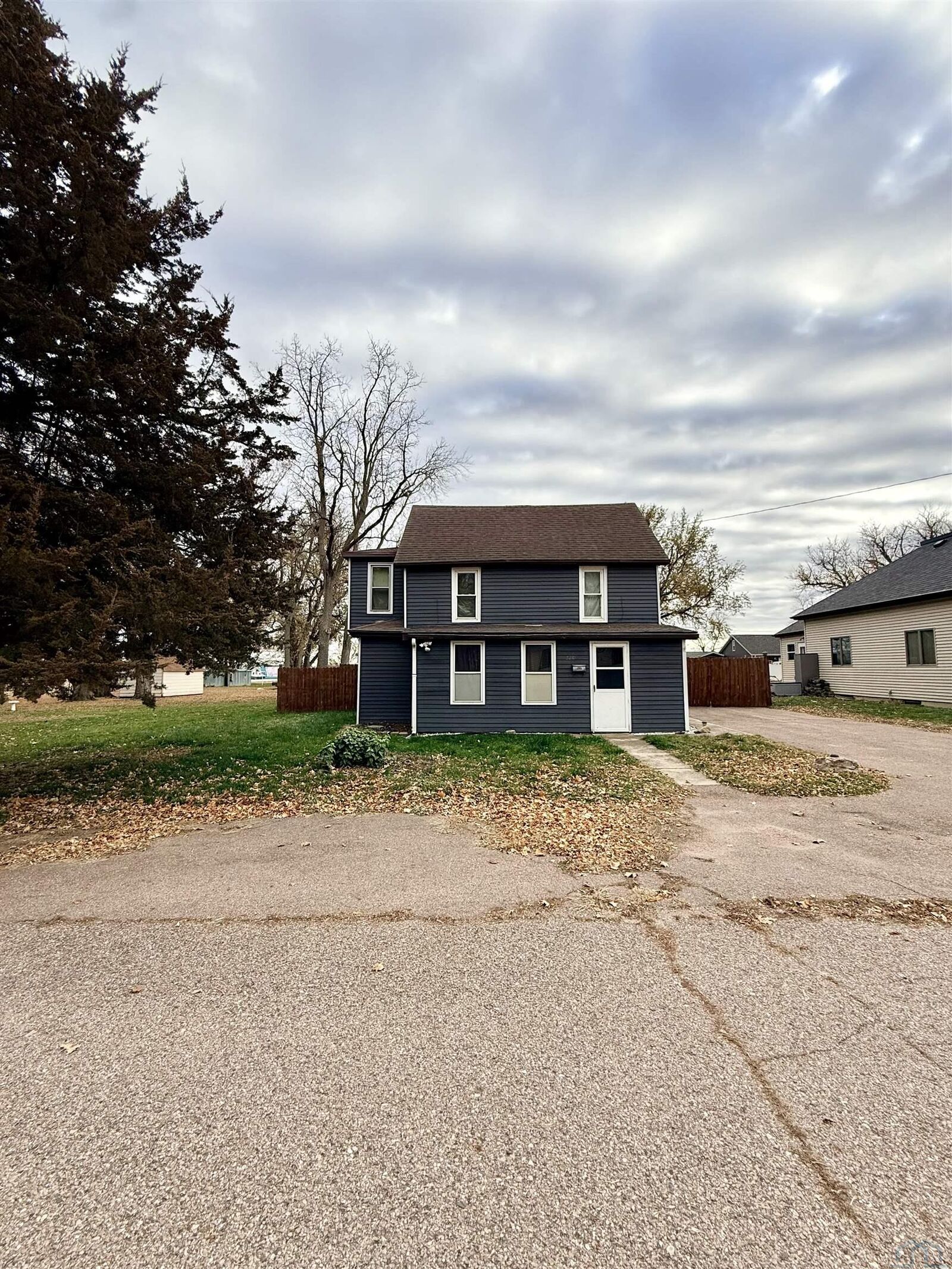 Property Photo: 320 Webster St. IA 51038