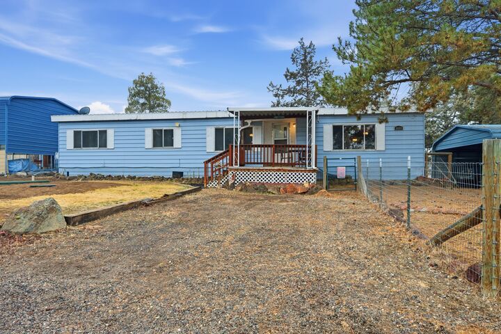 Property Photo: 3930 NW Progress Lane OR 97756