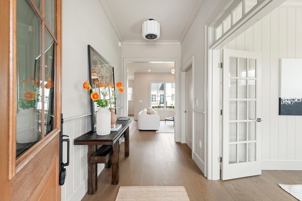 Property Photo:  8 Common Court  MA 02421 