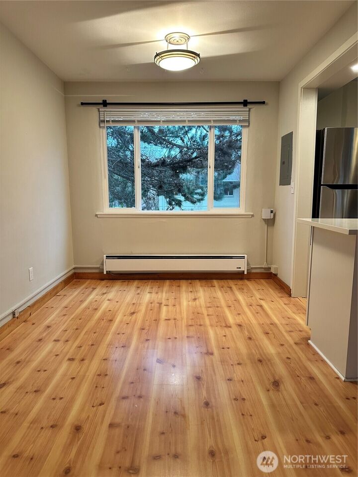 Property Photo:  4840  Terrace Drive NE 4840  WA 98105 