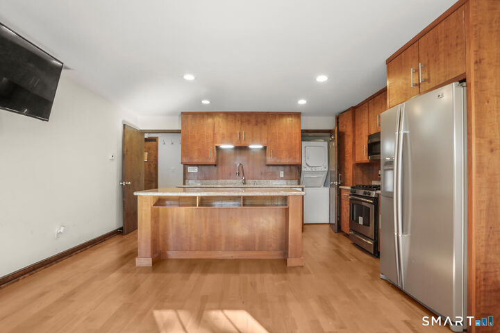 Property Photo:  433 Post Road  CT 06820 