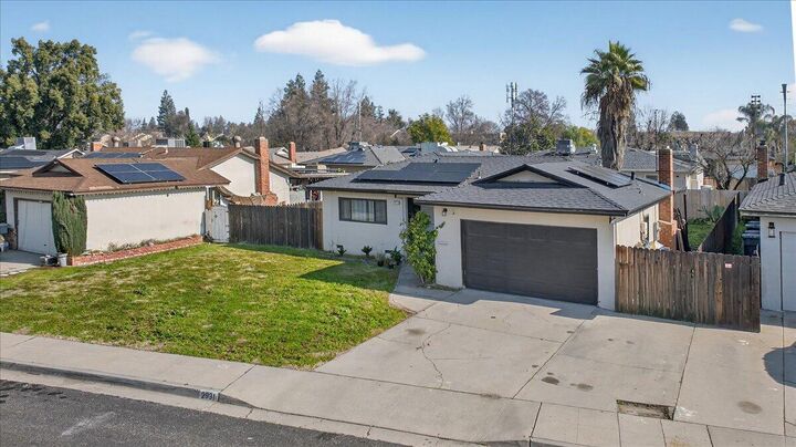 Property Photo:  2931 Paula Drive  CA 93612 