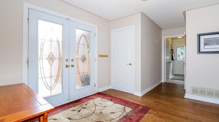Property Photo: 37 Falling Brook Drive ON L4N 7E9