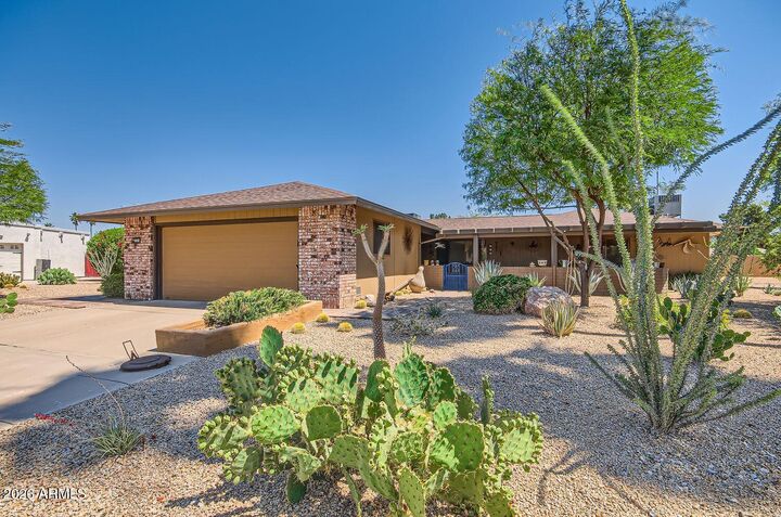 Property Photo:  21019 N Totem Drive  AZ 85375 