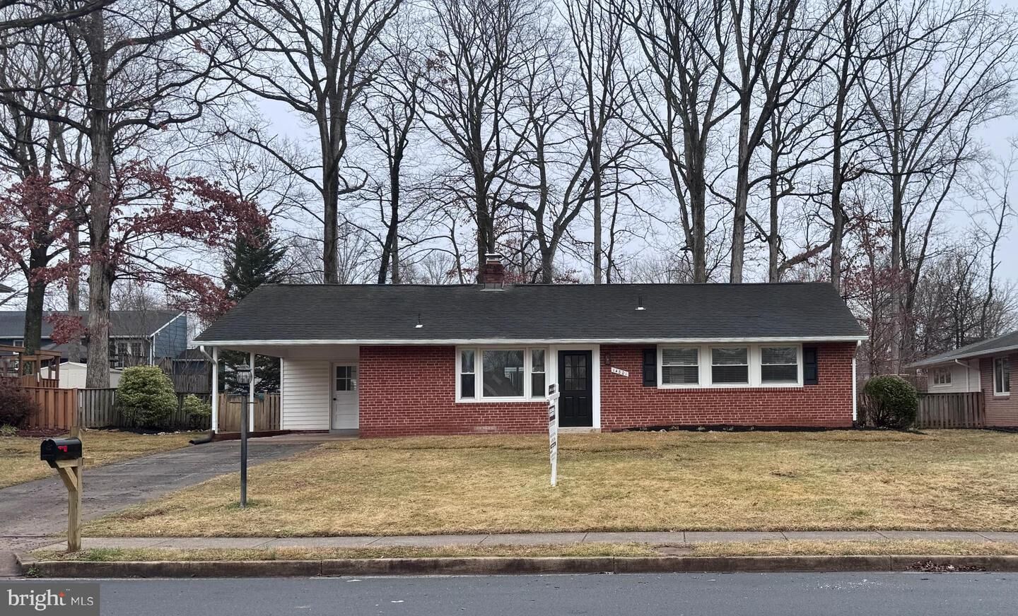 Property Photo:  14801 Carlbern Drive  VA 20120 