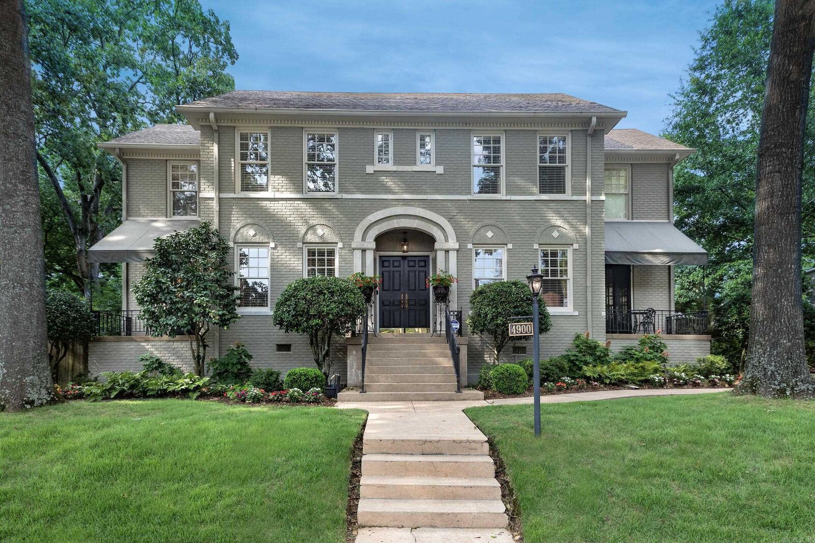 Property Photo:  4900 Crestwood  AR 72207 