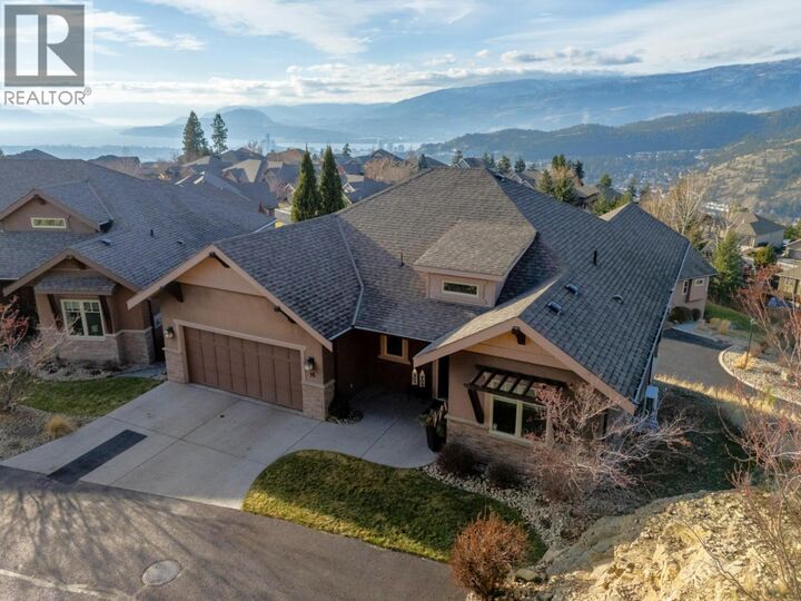 Property Photo:  2450 Selkirk Drive 16  BC V1V 2Z5 