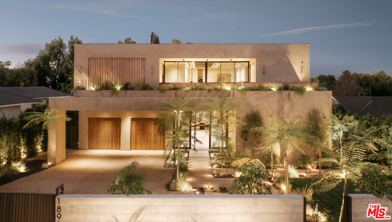 Property Photo:  18911 Ringling St  CA 91356 