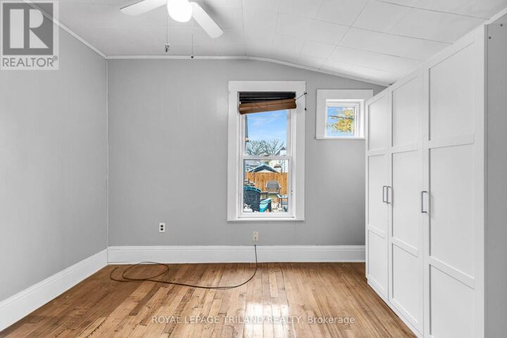 Property Photo:  101 Scott Street B  ON N5P 1L2 