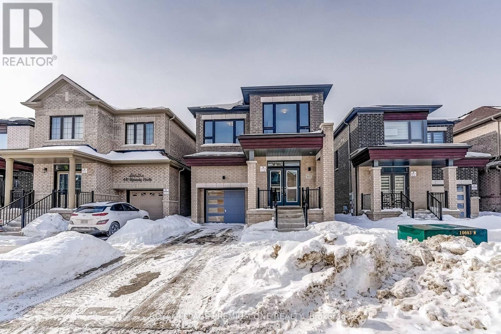 Property Photo:  445 Kennedy Circle  ON L9T 7E7 