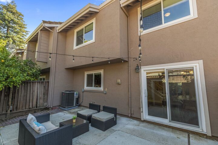 Property Photo:  3833 Burton Cmn  CA 94536 