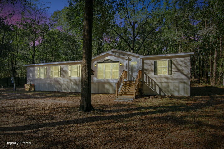 Property Photo: 6108 Old River Road FL 32531