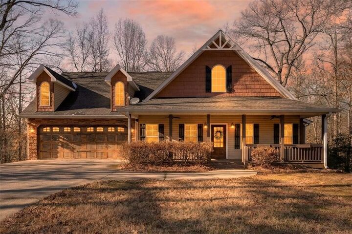 Property Photo:  90 Azalea Court  GA 30564 